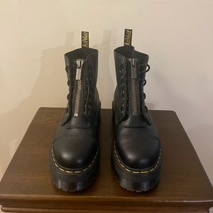 Dr. Martens Sinclair leather platform boots sz 9